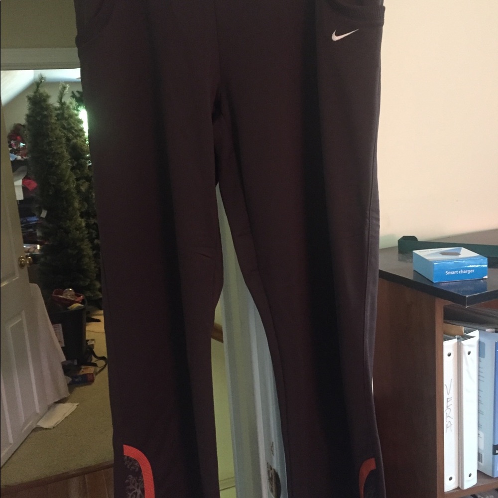 Women’s Nike pants size XL
